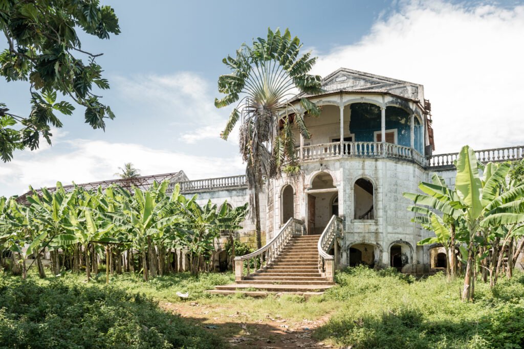 roca-agua-ize-sao-tome-&-principe-gemspot-africa-travel-hidden-gem